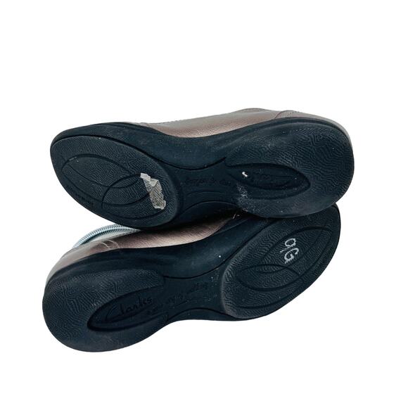 Clarks Walking Shoes Loafers Round Toe Slip On Motion Bronze Womens Size 7.5M - Picture 7 of 8